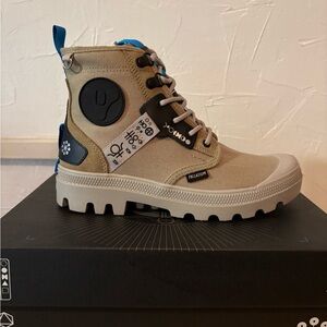 Women’s Palladium Pampa Witch Queen Boots - Size 7 women’s / 5.5 men’s